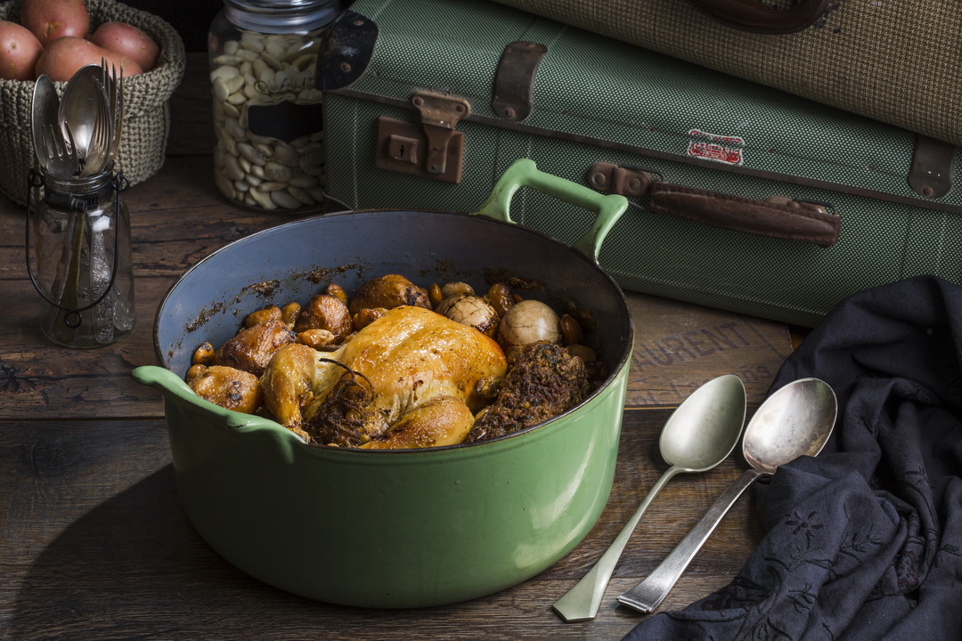 חמין ספרדי עם עוף מולא וקוקלה בשר